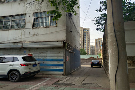 东原小区3室2厅2卫82万100m2出售